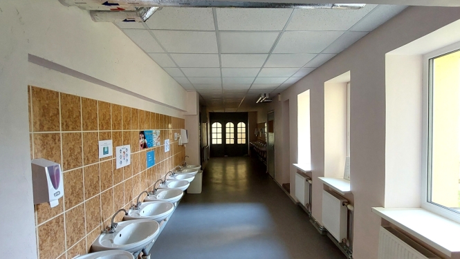 Vaiņodes skola