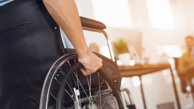 Personas ar invaliditāti