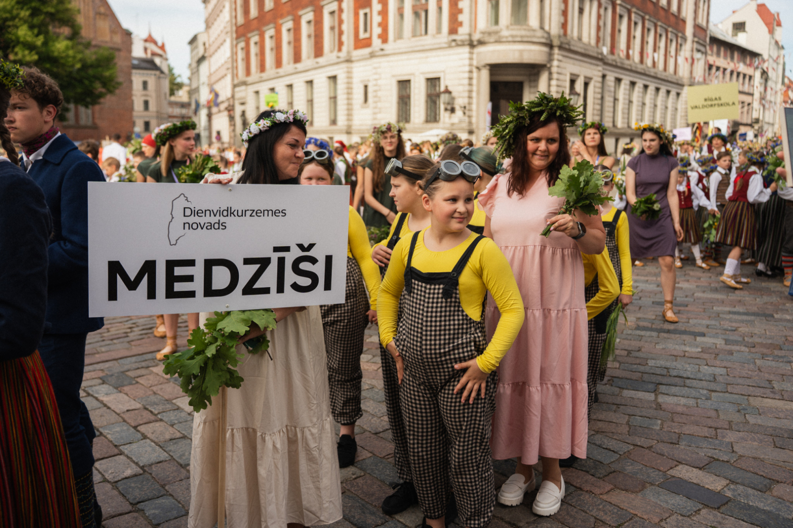 Skolu jaunatnes dziesmu un deju svētki