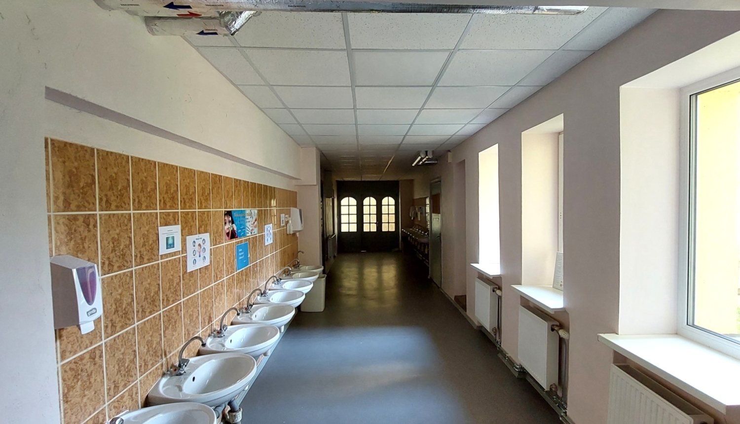 Vaiņodes skola