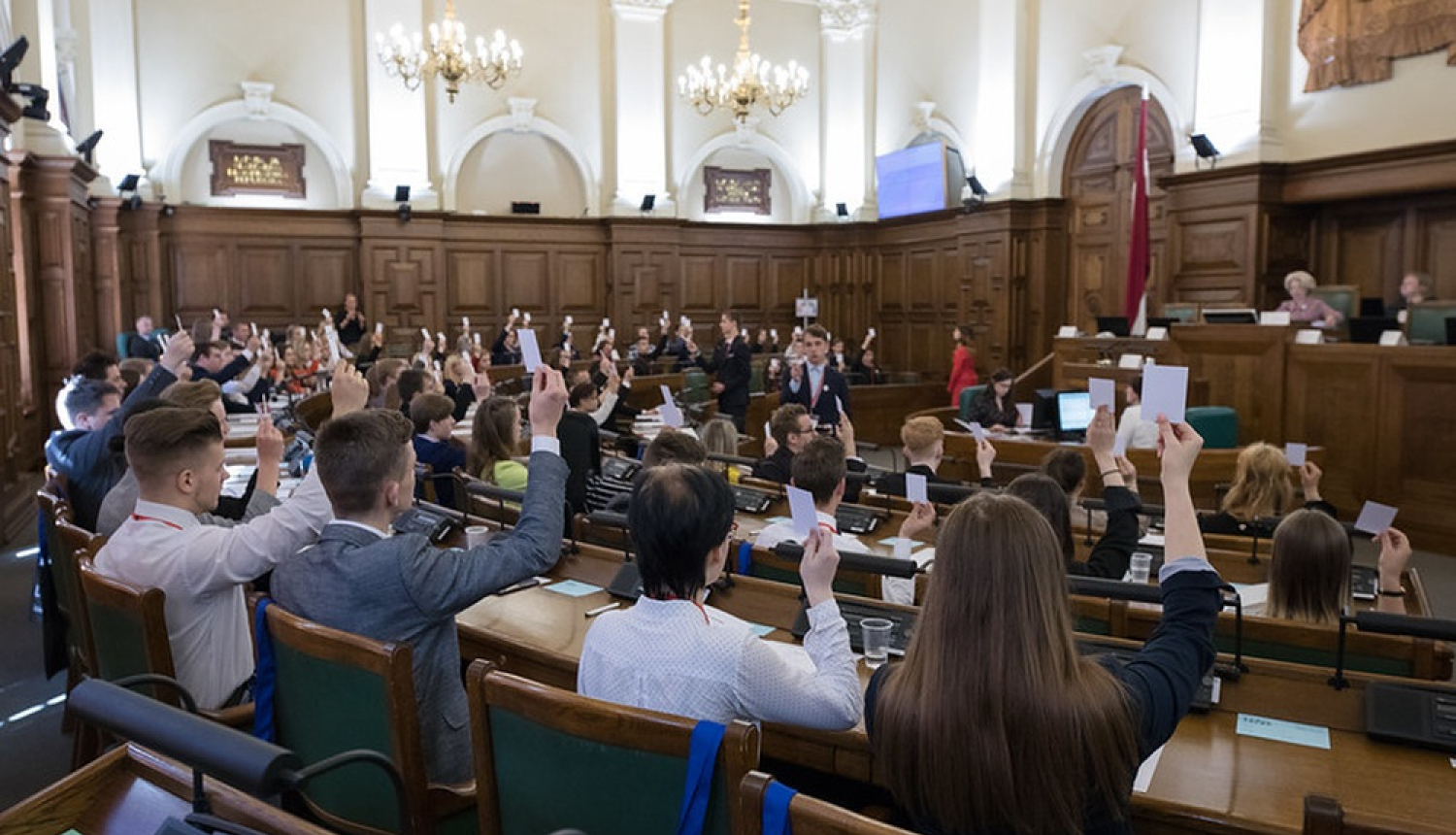 Jauniešu Saeima
