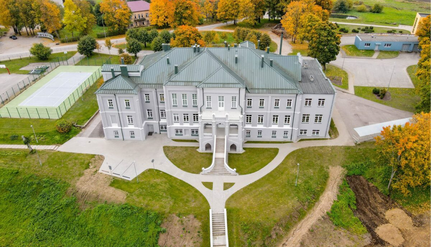 Priekules_skola