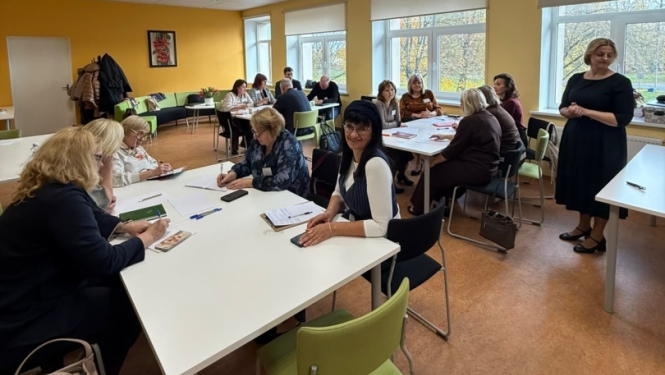 Skolu direktori pilnveido prasmes sava un komandas darba plānošanā