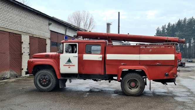 Ugunsdzēsības dienesta auto
