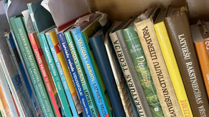 Grāmatas latviešu valodā