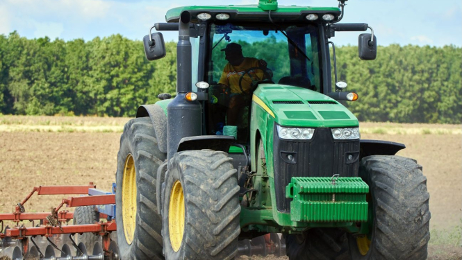 Traktortehnikas apskate