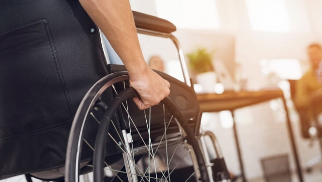 Personas ar invaliditāti