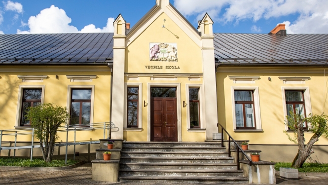 Vecpils skola
