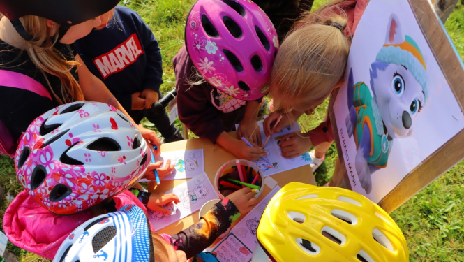 Priekulē aizvadīta velo-foto orientēšanās