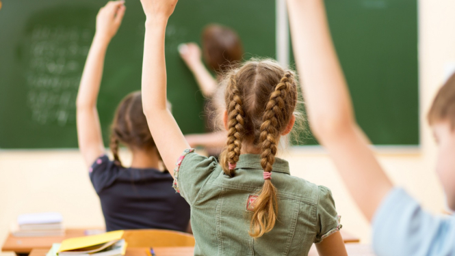 Sabiedriskās apspriedes sanāksmē pārrunā ar izglītību saistītus jautājumus