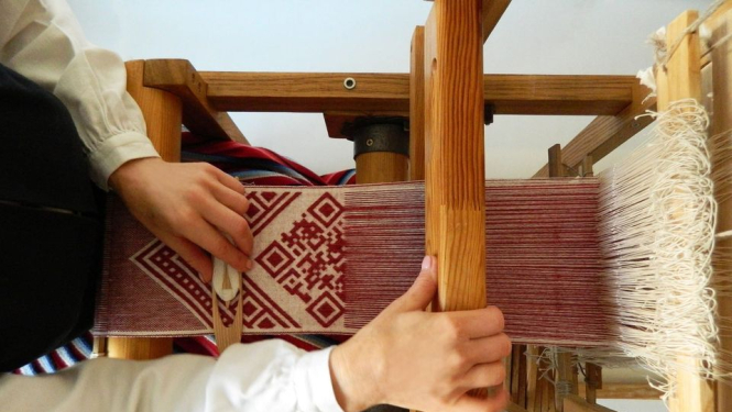 satiec savu meistaru