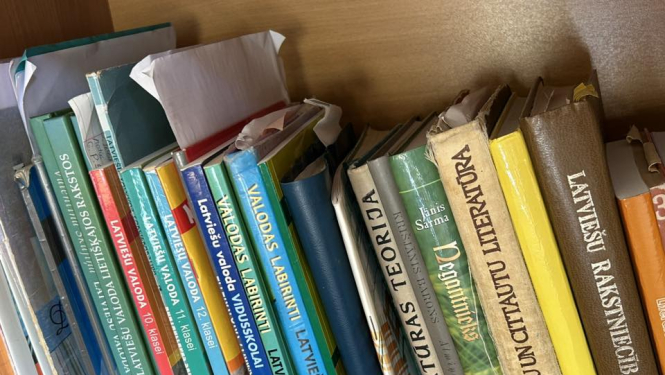 Grāmatas latviešu valodā