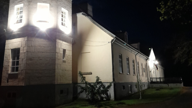 Apriķu muiža