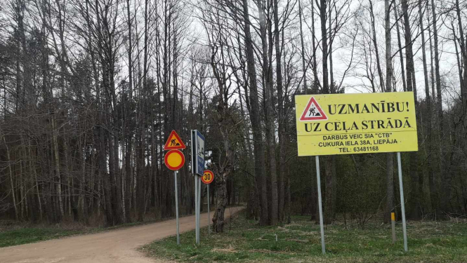 Divu autoceļu pārbūves Medzes pagastā