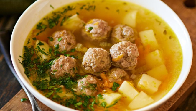 Skolēnu ēdināšana