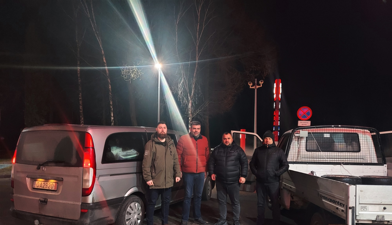 Pašvaldība dāvina automašīnas Ukrainas bruņotajiem spēkiem