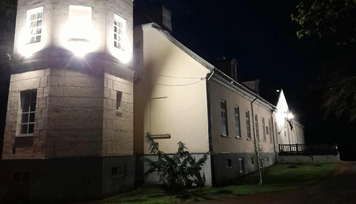 Apriķu muiža