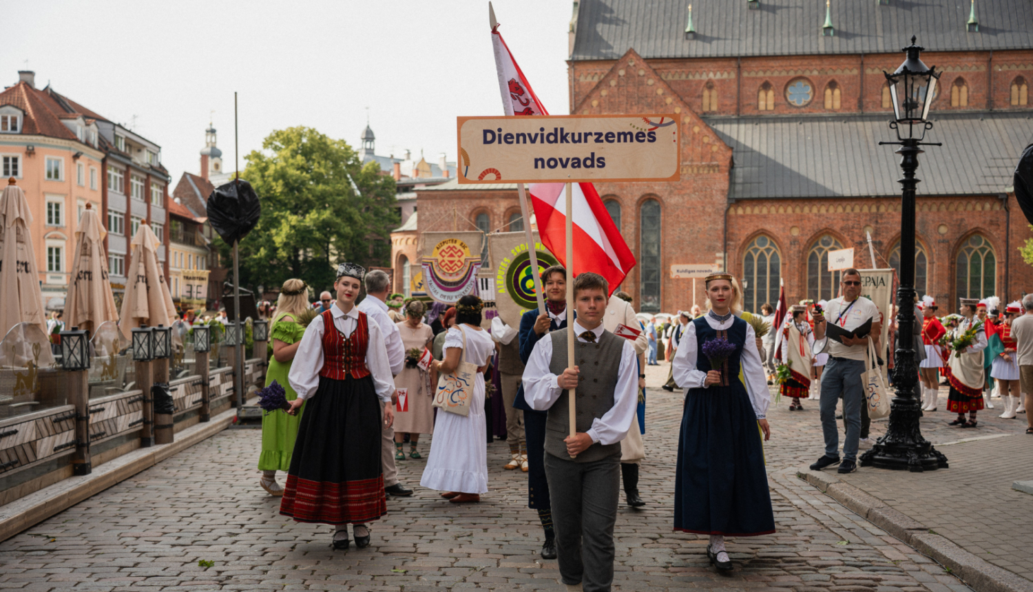 Skolu dziesmu un jaunatnes svētki