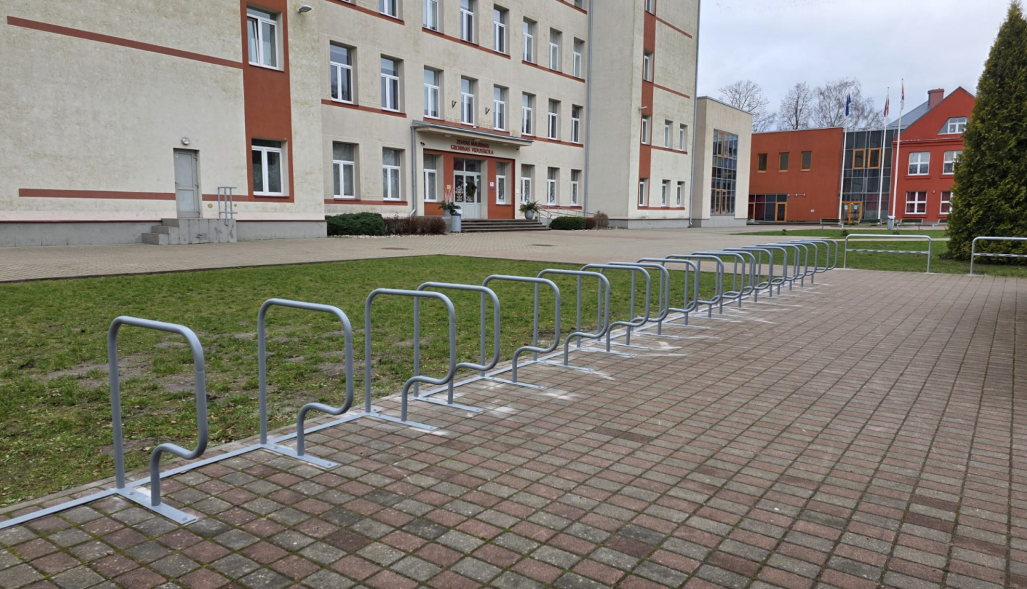 Velo un skrejriteņu novietnes