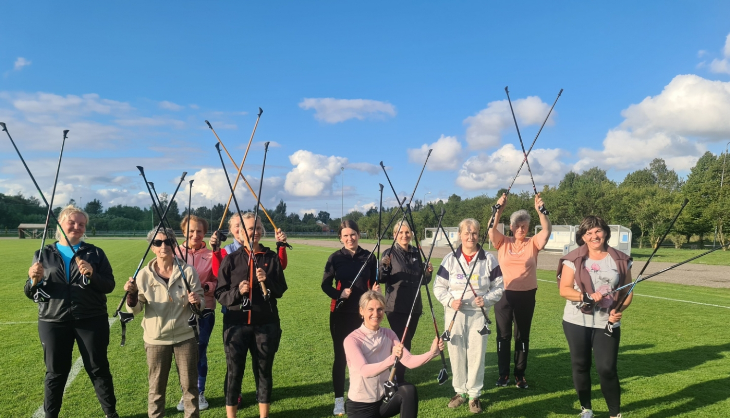 Projekta ietvaros ikviens iedzīvotājs varēja iesaistīties nūjošanas nodarbībās